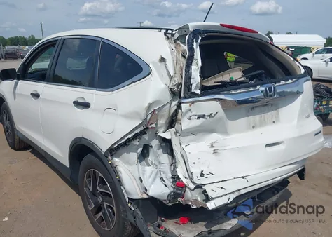 2016 Honda Cr-V Se z USA, uszkodzony, nr VIN 5J6RM3H48GL031830